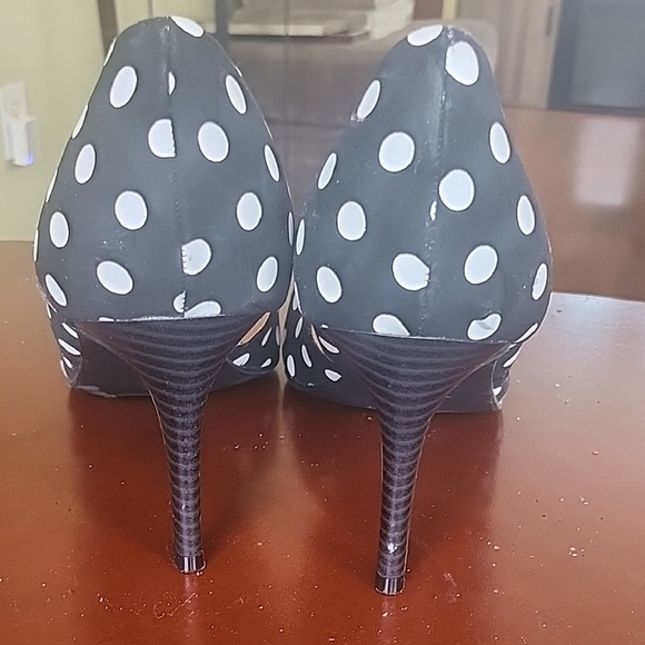Lane Bryant Black and White Elegant Heels - Picture 4 of 5